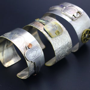 Ford mustang, John Deere, Chevy Cadillac Automobile Autoschlüssel Armbänder Industrielle Manschette Maschine Alter Schmuck Silber Metall dampf punk Armband