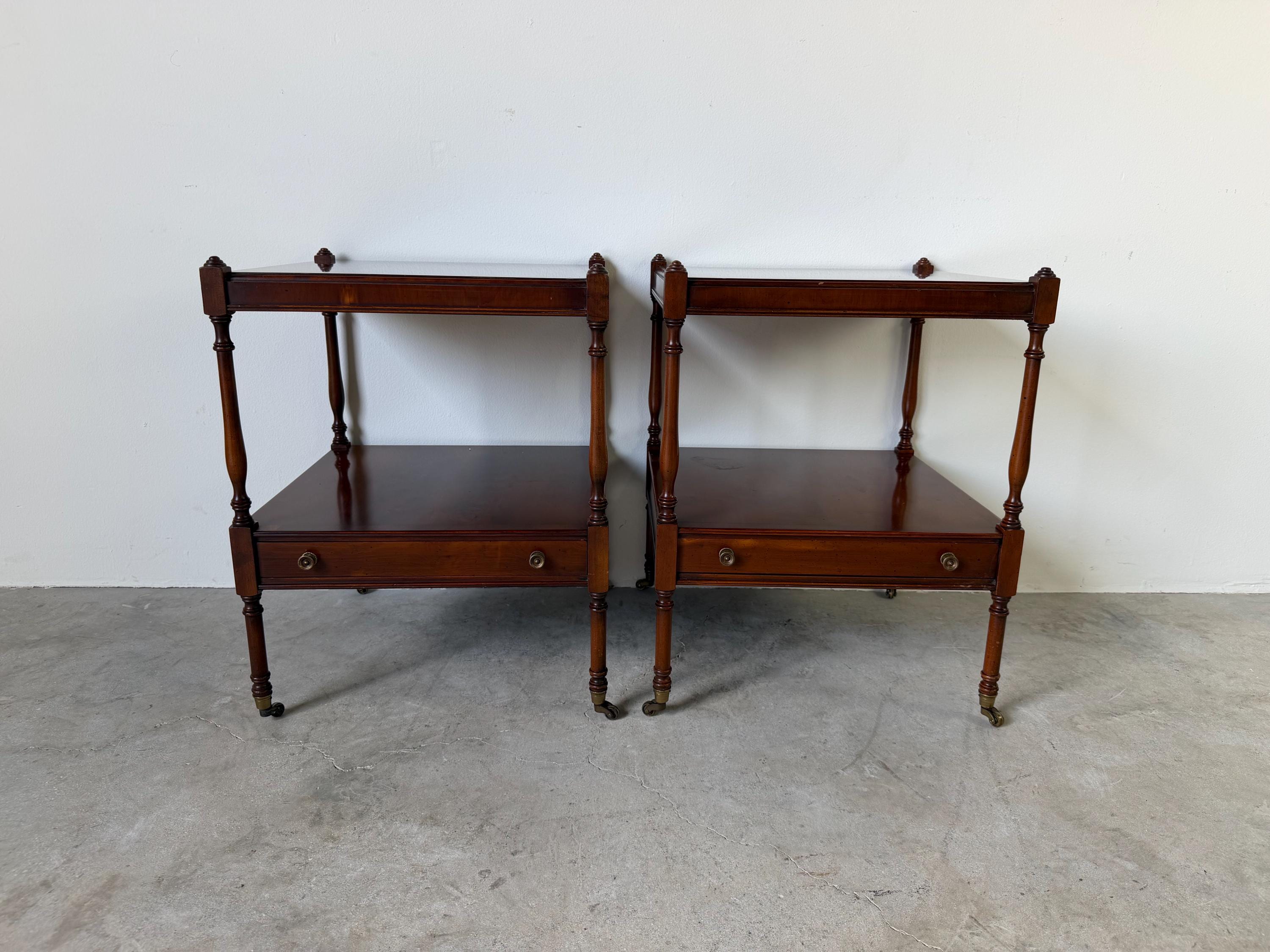 Vintage Hekman Table - Etsy