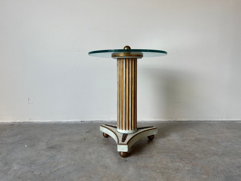 Hollywood Regency Carved Wood Column & Brass Feet Accent Table image 5