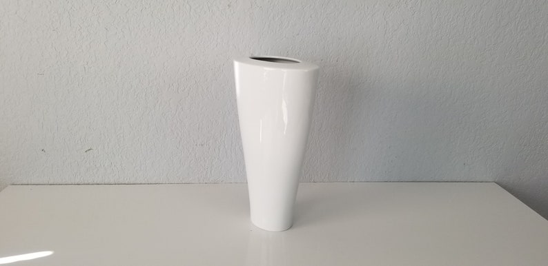 Vintage German White Porcelain Vase by Rosenthal Studio Line image 8