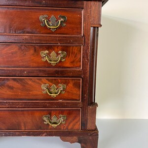 Antique Georgian Mahogany Wood Jewelry or Lingerie Chest Bild 9