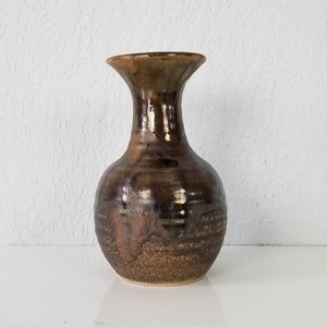 Tum Kens Pigeon River Art Pottery Vase image 2