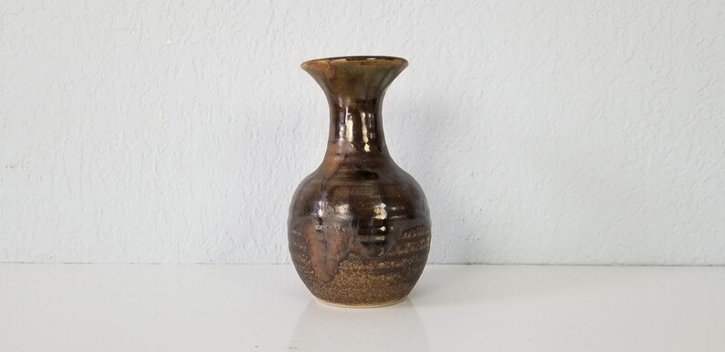 Tum Kens Pigeon River Art Pottery Vase image 2