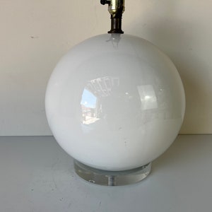 80's Postmodern Sphere Ball Shape Ceramic Table Lamp on Lucite Base image 4