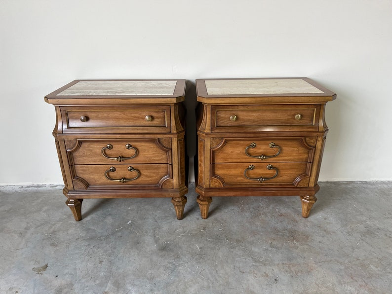 Mid-Century American of Martinsville Travertine Top Nightstands a Pair image 10
