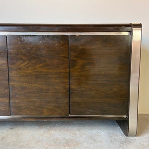 Founders Mid-Century Sideboard Bild 4