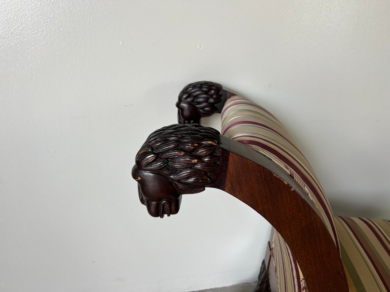 Baker Stately Homes Collection Carved Lion Head Window Seat / Bench image 6