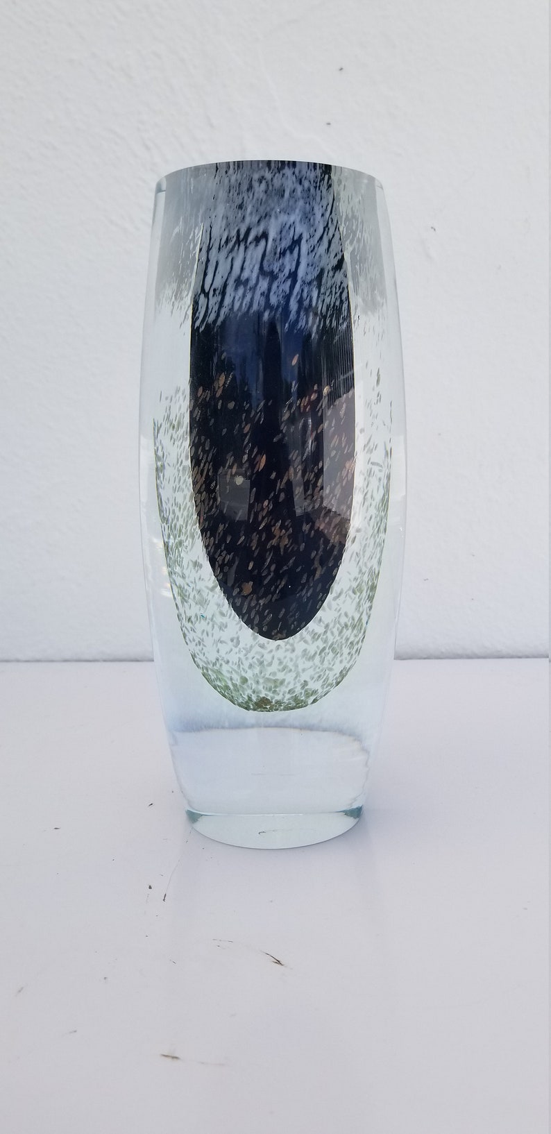 Vintage Italian Sommerso Murano Art Glass Vase . image 2