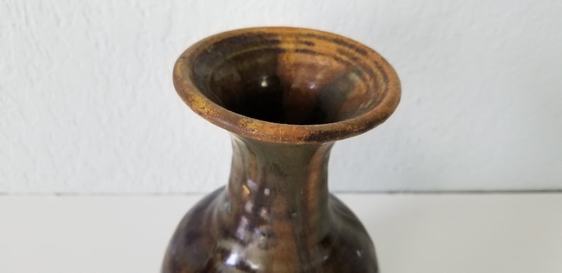 Tum Kens Pigeon River Art Pottery Vase image 3