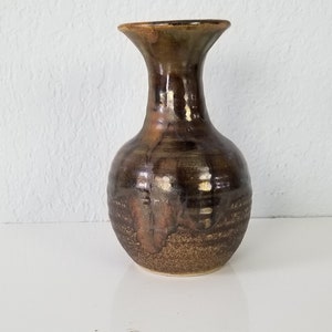 Tum Kens Pigeon River Art Pottery Vase image 1