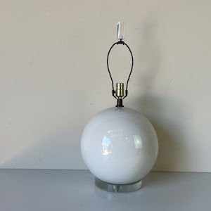 80's Postmodern Sphere Ball Shape Ceramic Table Lamp on Lucite Base image 1