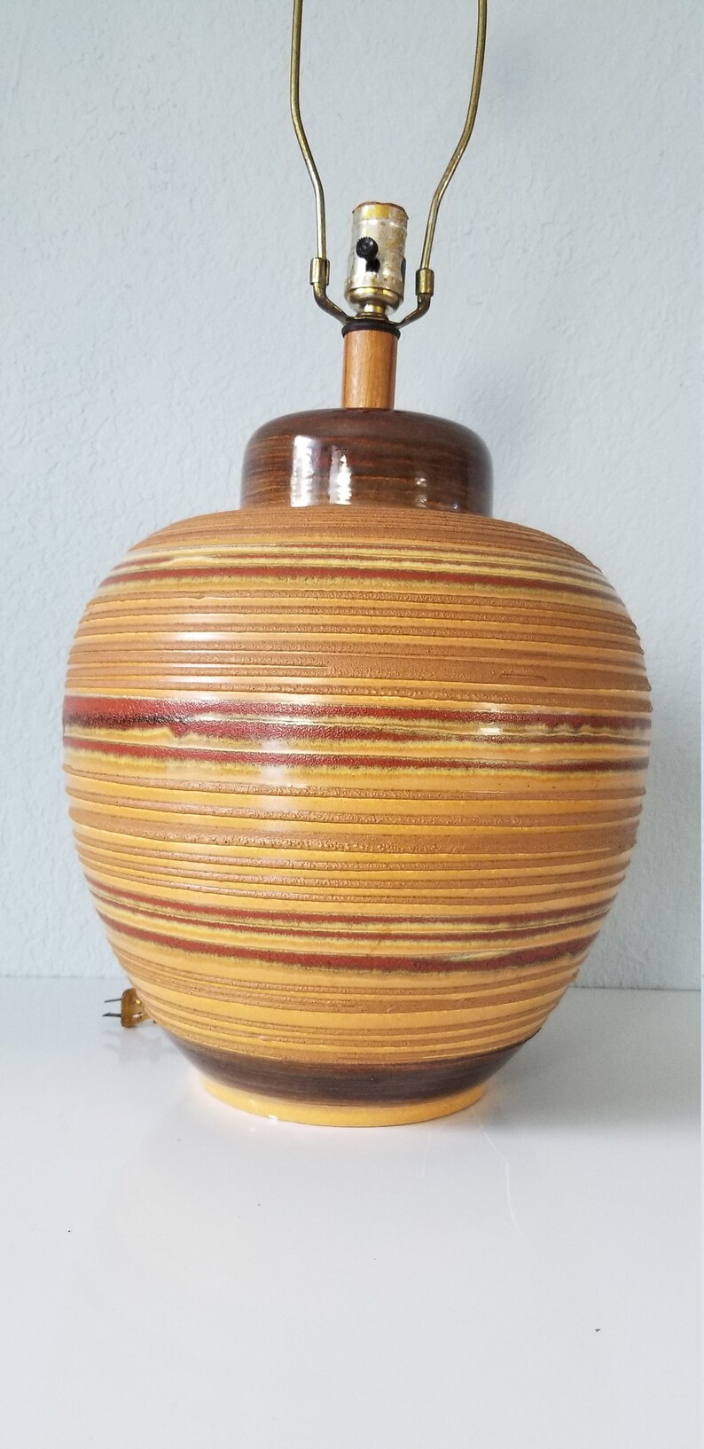 Mid-Century Textural Striped Pottery Table Lamp. image 3