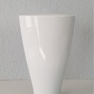 Vintage German White Porcelain Vase by Rosenthal Studio Line image 4