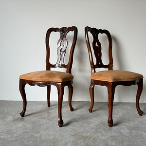 Vintage French Country Style Ribbon Back Dining Chairs A Pair image 7