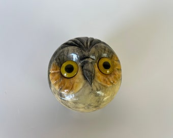 Vintage Italian Carved Alabaster Marble Owl Paperweight