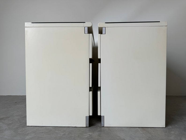 1980's Post-Modern Lacquered White Nightstands by Roger Rougier A Pair image 7