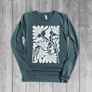 Abstract Flowers Long Sleeve Tshirts for Women, Lotus T Shirt, Modern Botanical Longsleeve Shirt, Unique Chic Tees
