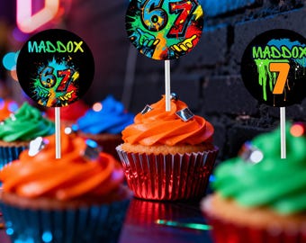 6-7 décorations pour petits gâteaux | Décoration modifiable pour sept soirées Graffiti Six | Téléchargement numérique