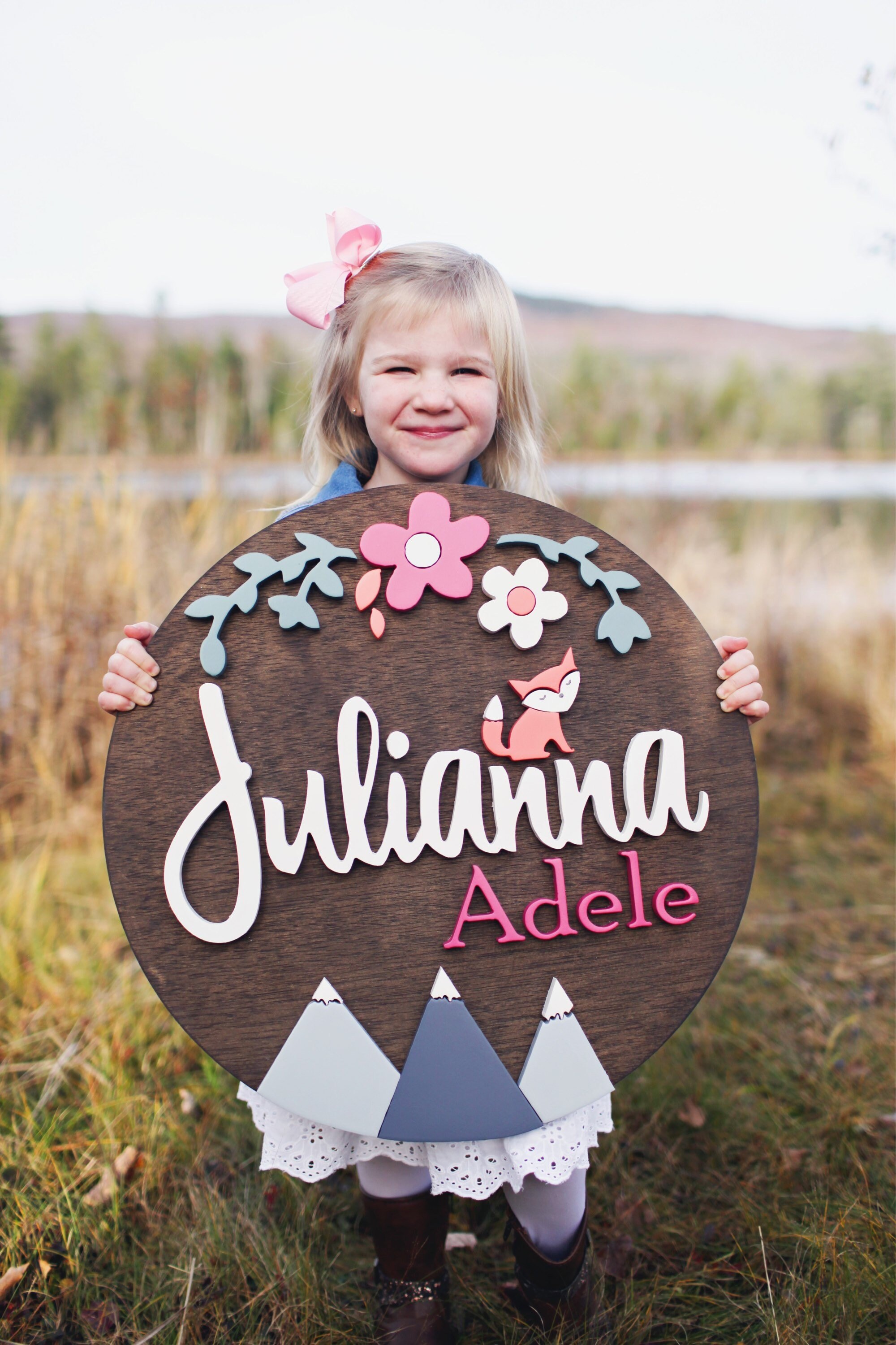 Girl Name Nursery Sign - Wooden Circle Name Sign -Custom Baby Sign - …