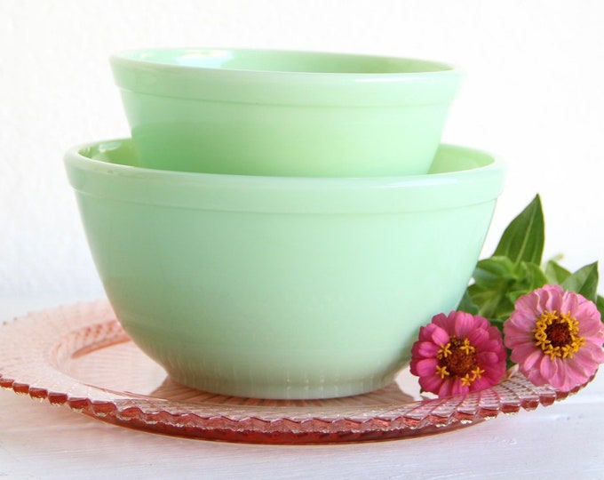Jadeite Green Glass Bowls Jadeite Bowls Mixing Bowls Set Etsy