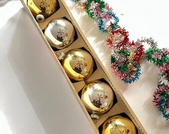 Vintage shiny brite ornaments, vintage ornament box