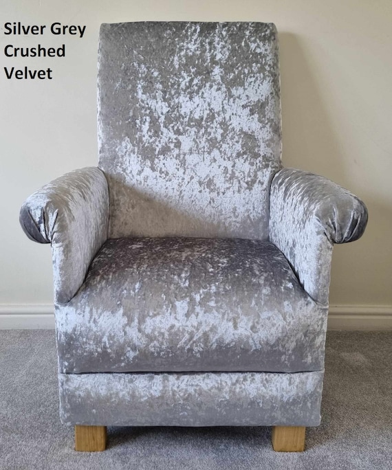Crushed velvet lounge chair discount