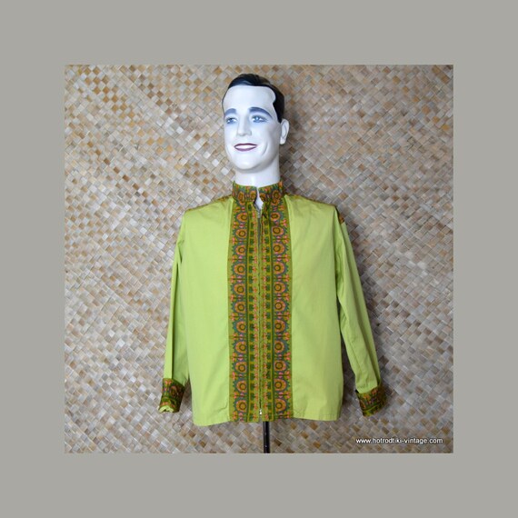 1960’s Mens Vintage Green Light Jacket