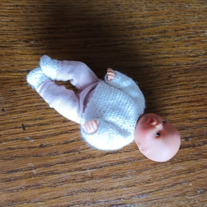 Vêtements poupon de 11 cm type baby born image 4