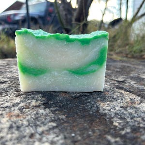 Jabón de baño hidratante Gardenia/170 g (6 oz) Muy hidratante