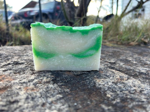 Gardenia Moisturizing Bath Bar/6oz Bar Very Moisturizing