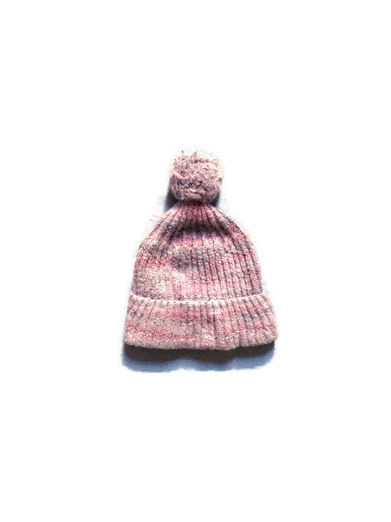 pom pom bobble hat