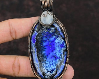 Blue Dendrite Opal Pendant Copper Wire Wrapped Pendant Moonstone Pendant Regalo per i suoi gioielli in rame fatti a mano Wire Wrapping Gemstone Jewelry