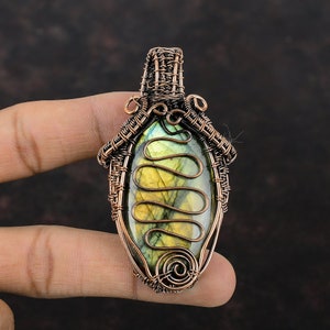 Labradorite Copper Pendant Copper Wire Wrapped Jewelry Handmade Wire Wrap Pendant Gemstone Jewelry Copper Pendant For Gifts Elegant Pendant