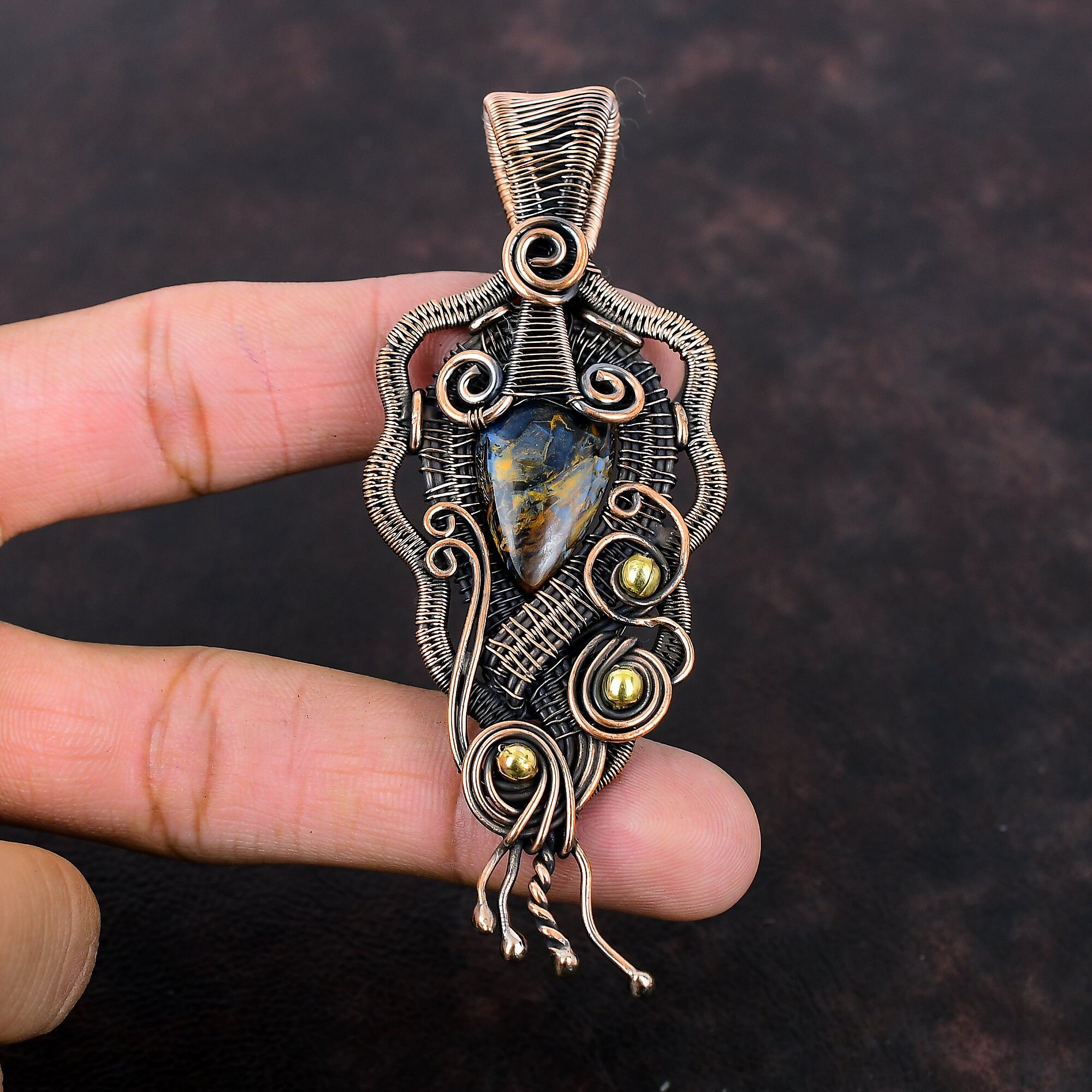ピーターサイトペンダント 銅線で包まれたペンダント 宝石ペンダント
