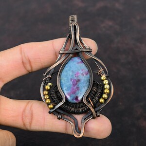 Rubin In Blau Kyanit Anhänger Kupferdraht Gewickelt Edelstein Anhänger Kupfer Designer Schmuck Handgefertigter Anhänger Wire Wrap Schmuck Geschenk Für Mutter