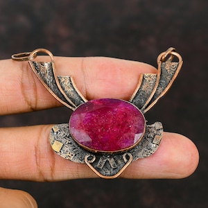 Pingente de rubi facetado da Caxemira Pingente de cobre Pingente de pedra preciosa genuína Jóias artesanais Pingente de design mais recente Jóias de cobre Presentes para amigos
