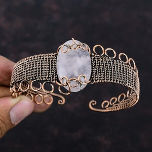 Brazalete de cuarzo rosa con envoltura de alambre de cobre, brazalete ajustable con piedras preciosas, joyería de cobre hecha a mano, regalo para él, joyería con envoltura de alambre