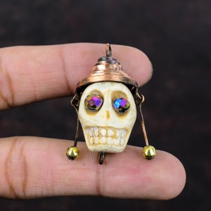 Howlite Pendant Copper Wire Wrapped Pendant Titanium Bead Eyes Pendant Skull Bone Pendant Handmade Jewelry Gemstone Pendant Howlite Jewelry