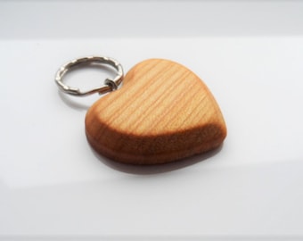Keychain heart with engraving, customizable heart pendant, gift girlfriend love, pocket pendant heart made of wood