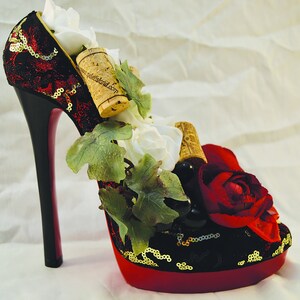 Floral Centerpiece Shoe Floral Arrangement Sequence Decorated Ceramic Shoe Artificial Silk Arrangement Red Ranunculus Rose Wine Corks Grapes