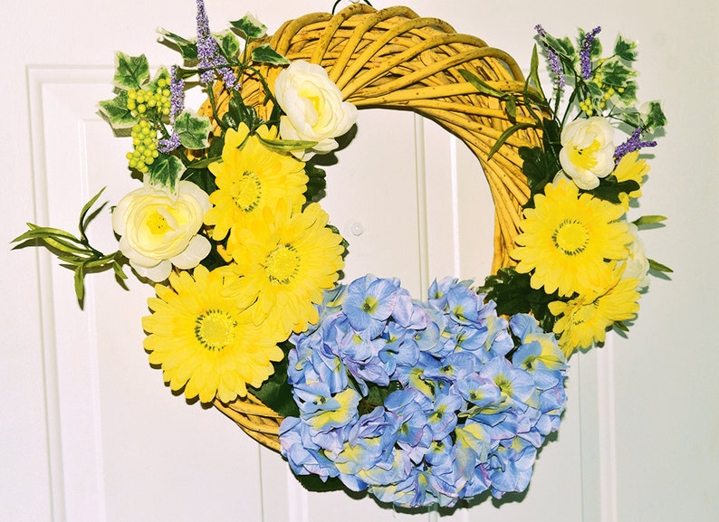 Easter Wreath Front Door Floral Decoration Artificial Purple Hydrangea Floral Wreath Valentines Gift Grapevine Wreath Yellow Gerbera Daisies