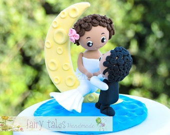 Sparkling Starry Night: Handcrafted Moon Wedding Cake Topper with Personalized Bride and Groom Figurines