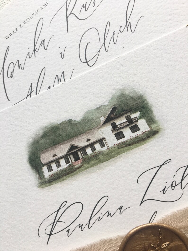 May include: A watercolor painting of a white house with a green roof and a brown door. The house is surrounded by green trees and bushes. The painting is on a white background. The text "Wraz z Rodzicami Monika i Adam" is written in black ink at the top of the image. The text "Paulina i Piotr" is written in black ink at the bottom of the image.
