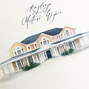 May include: Watercolor painting of a large, two-story house with a light brown exterior, white columns, and a dark blue roof. The house has many windows and a large front door. The painting is signed "Raydenga Mistowe Wig&ouml;r" in cursive.