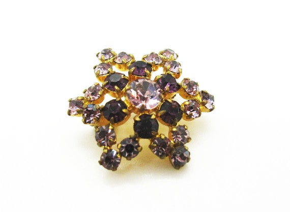 Vivid Sparkling 1940s Vintage Austrian Brooch / P… - image 1