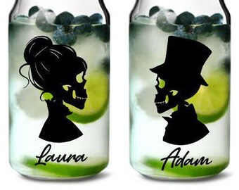 Skull Bride And Groom Glasses, His and Hers Glasses, Skull Wedding, Wedding Gift, Bridal Shower Gift,  Skull Wedding, Skull Wine Glass