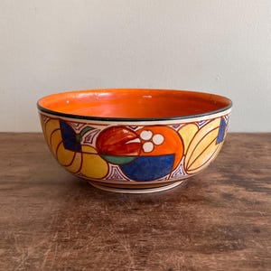 Clarice Cliff Bizarre Fantasque Melon Pattern Bowl, Wilkinson Ltd, England, c. 1930s