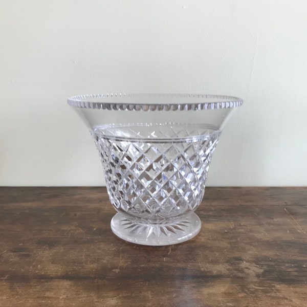 Large Cut Footed Centerpiece Or Flower Bowl, Colorless Lead Glass Attributed To Pairpoint, Early 20th Century