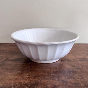 White Ironstone Scalloped Bowl, The Colonial Company, East Liverpool, Ohio, Early 20th Century