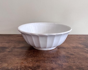 White Ironstone Scalloped Bowl, The Colonial Company, East Liverpool, Ohio, Early 20th Century